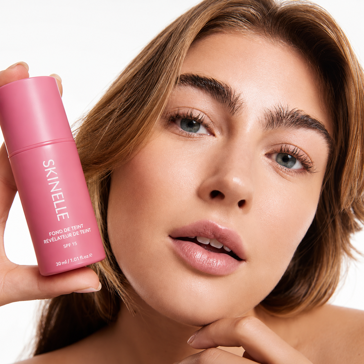 SKINELLE – Fond de Teint Révélateur de Teint SPF 15